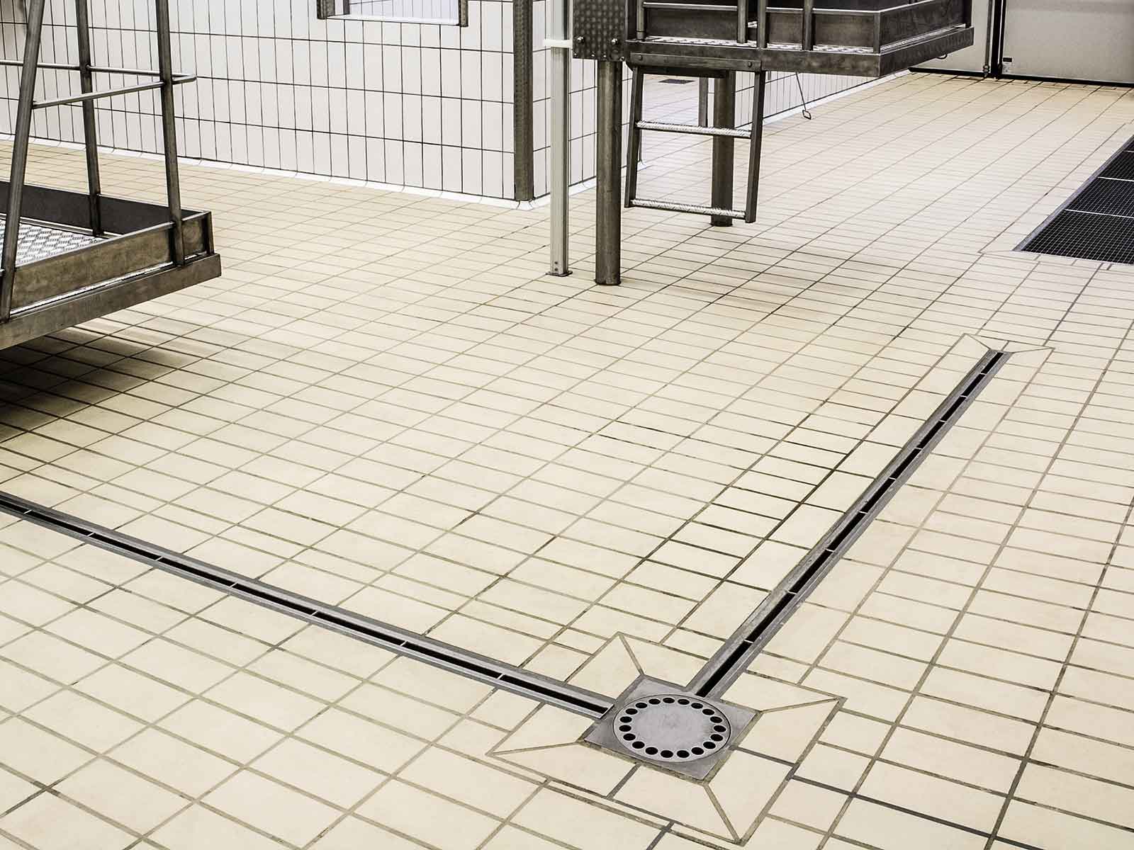 DRAINAGE SYSTEMS FOR INDUSTRIAL FLOORS